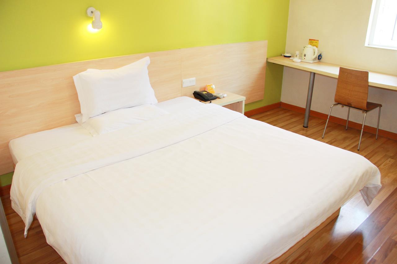7Days Inn Huludao Xingcheng Hot Spring Street Dış mekan fotoğraf