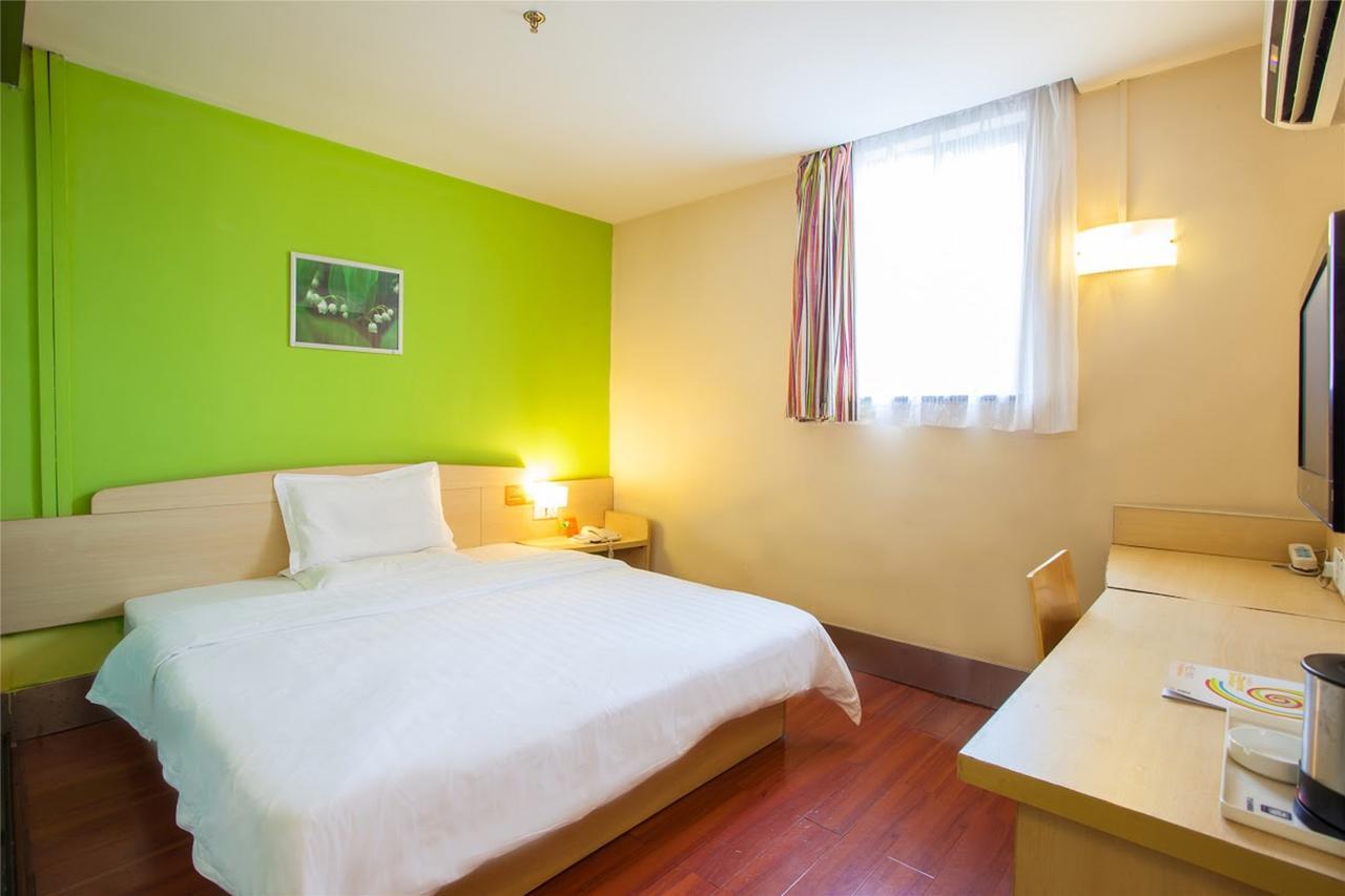 7Days Inn Huludao Xingcheng Hot Spring Street Dış mekan fotoğraf