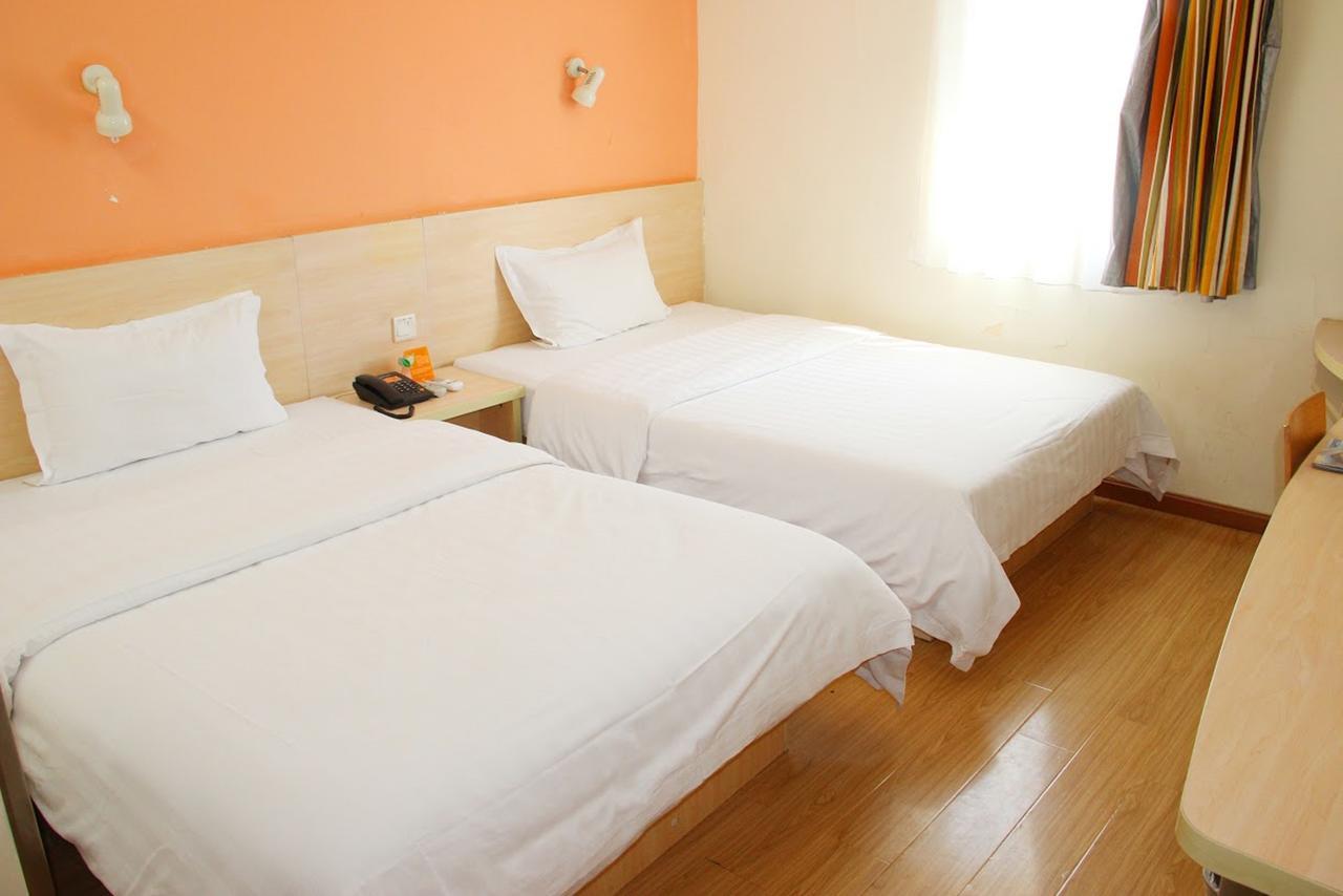 7Days Inn Huludao Xingcheng Hot Spring Street Dış mekan fotoğraf