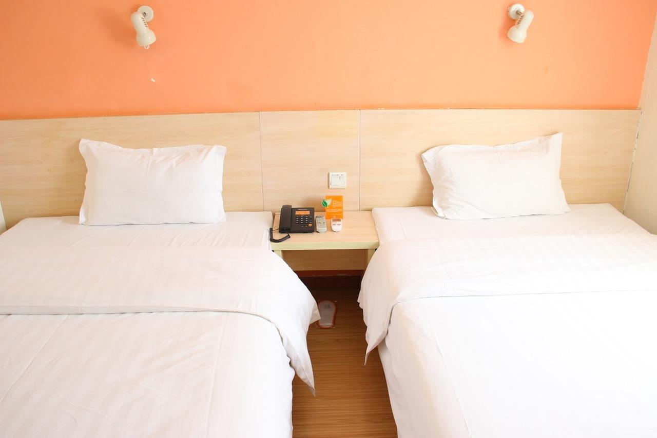 7Days Inn Huludao Xingcheng Hot Spring Street Dış mekan fotoğraf